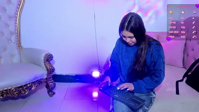 ISABELA TAY online show from July 3, 11:38 am