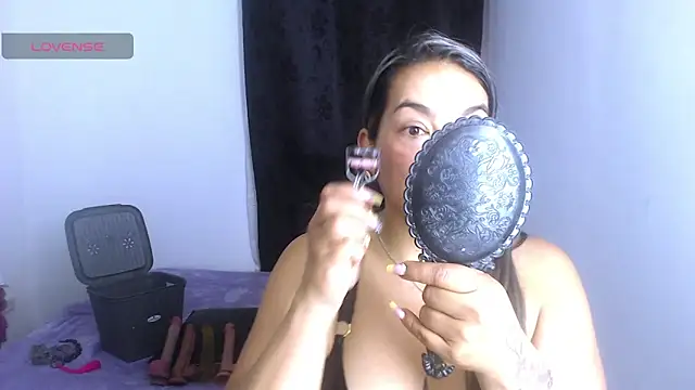 tasha velvet online show from November 24, 1:22 pm