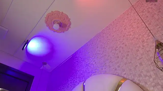 Caroline palmerr online show from November 27, 3:08 am