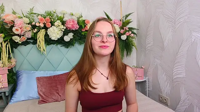 MadisonSmitt online show from December 16, 5:12 am