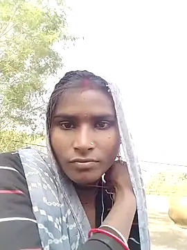 Snapshot of Big_Lovexx chatting on November 15, 4:21 am Big Lovexx online show from November 15, 4:21 am