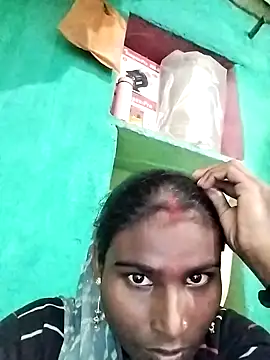 Snapshot of Big_Lovexx chatting on November 22, 5:50 am Big Lovexx online show from November 22, 5:50 am