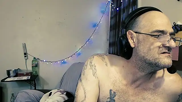 MrBigginTX online show from February 15, 4:58 pm