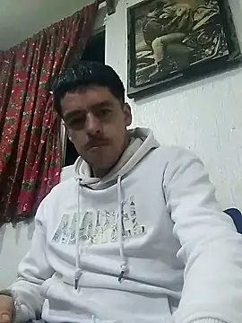 Snapshot of Junior_47 chatting on November 25, 5:18 am Junior 47 online show from November 25, 5:18 am