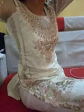 Snapshot of SLIMDIVAA chatting on December 3, 8:45 am SLIMDIVAA online show from December 3, 8:45 am