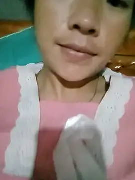 Snapshot of Micky_baby chatting on June 19, 5:39 pm Micky baby online show from June 19, 5:39 pm