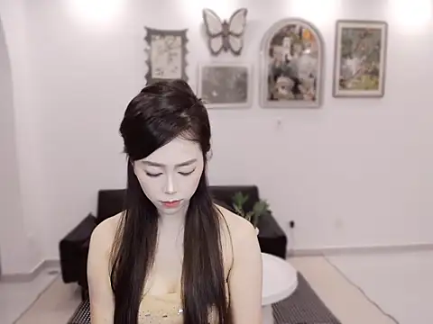 Aurora 9 online show from November 13, 6:51 pm