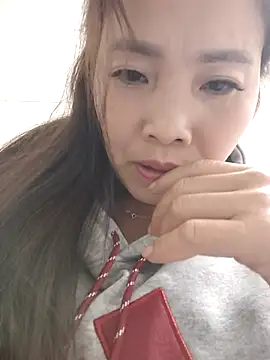 Snapshot of Site-loe chatting on November 19, 12:27 pm Site-loe online show from November 19, 12:27 pm