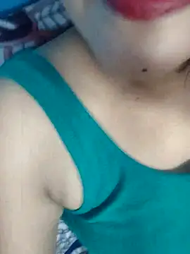 Snapshot of Cute_Ayushii chatting on June 28, 5:13 am Cute Ayushii online show from June 28, 5:13 am