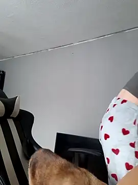 Snapshot of Lilly_hase chatting on November 19, 11:43 am Lilly hase online show from November 19, 11:43 am