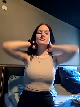 Snapshot of Lilly_hase chatting on November 24, 10:48 am Lilly hase online show from November 24, 10:48 am