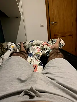 Yannick04 online show from November 21, 10:08 pm