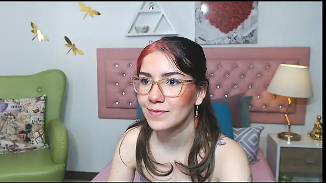 Snapshot of AriLumi chatting on November 20, 7:46 pm AriLumi online show from November 20, 7:46 pm