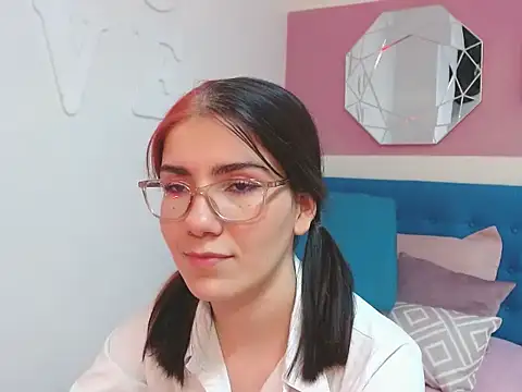 Snapshot of AriLumi chatting on November 22, 9:58 pm AriLumi online show from November 22, 9:58 pm