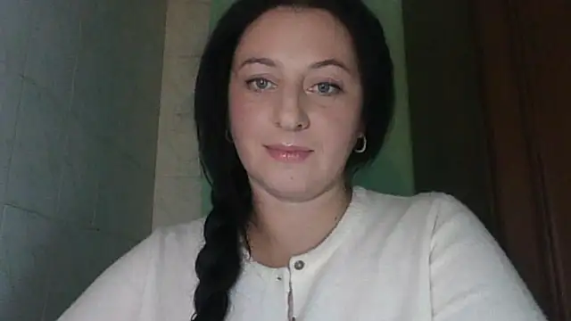 Snapshot of MelinaAx chatting on November 20, 12:27 pm MelinaAx online show from November 20, 12:27 pm