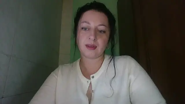 Snapshot of MelinaAx chatting on November 26, 11:33 am MelinaAx online show from November 26, 11:33 am