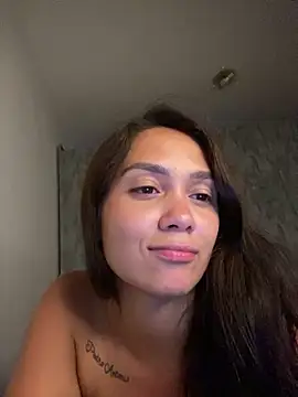 carolsapequinha online show from April 12, 10:37 pm