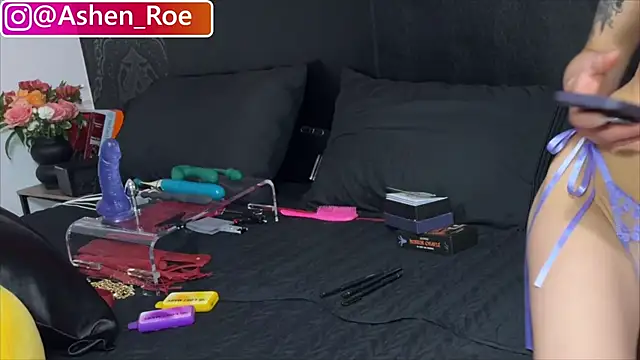 AshenRoe online show from April 30, 6:20 am