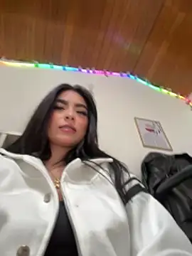 Snapshot of Irina_Fernandez chatting on November 24, 1:55 pm Irina Fernandez online show from November 24, 1:55 pm