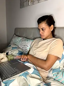 anna evans9 online show from December 2, 10:09 am