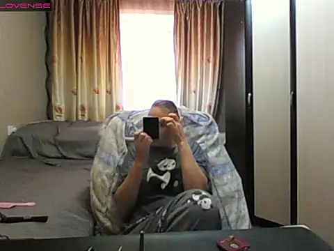 Snapshot of JenniDeep chatting on June 22, 6:21 am JenniDeep online show from June 22, 6:21 am