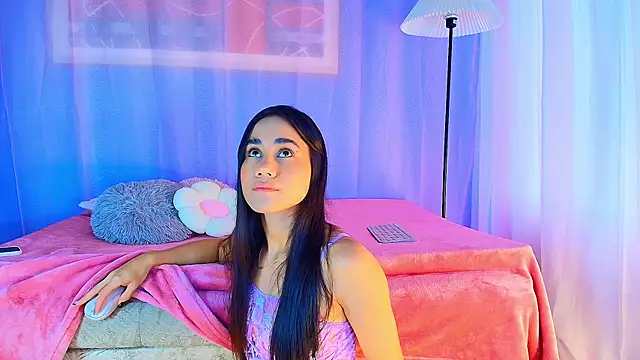 Snapshot of lizzy_kane chatting on June 5, 8:14 pm lizzy kane online show from June 5, 8:14 pm