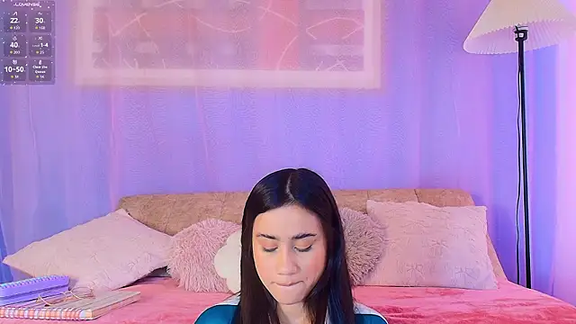 Snapshot of lizzy_kane chatting on July 4, 8:04 pm lizzy kane online show from July 4, 8:04 pm
