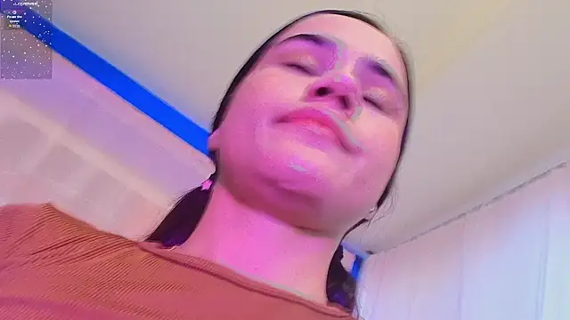 Snapshot of lizzy_kane chatting on July 24, 8:07 pm lizzy kane online show from July 24, 8:07 pm