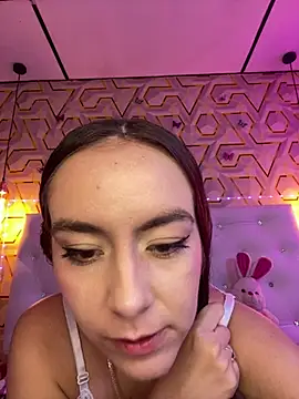 MelanyyJhonson15 online show from February 22, 3:07 am