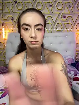 Snapshot of MelanyyJhonson15 chatting on June 10, 8:30 pm MelanyyJhonson15 online show from June 10, 8:30 pm