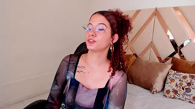 avrilwaynee online show from January 8, 11:56 am