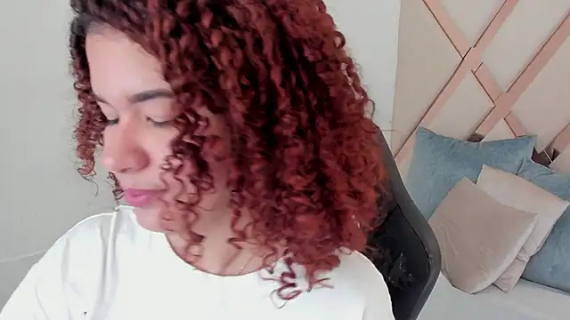 avrilwaynee online show from March 14, 12:54 pm