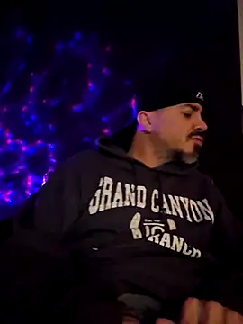 Snapshot of wilburydeznutz chatting on November 21, 8:35 am wilburydeznutz online show from November 21, 8:35 am