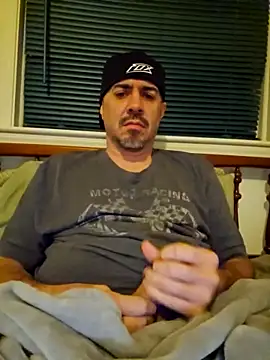 Snapshot of wilburydeznutz chatting on November 29, 2:36 am wilburydeznutz online show from November 29, 2:36 am