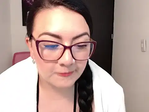 Snapshot of Sam__savage chatting on November 20, 8:52 pm Sam savage online show from November 20, 8:52 pm