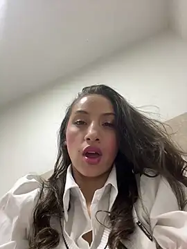 Paulett Smith online show from March 18, 12:14 am