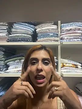 Monahliza online show from April 12, 2:33 pm