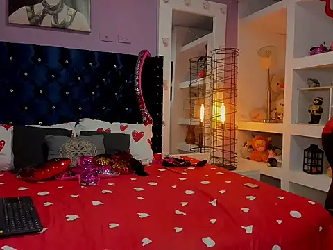 Zaira sofiaa online show from December 3, 1:57 am