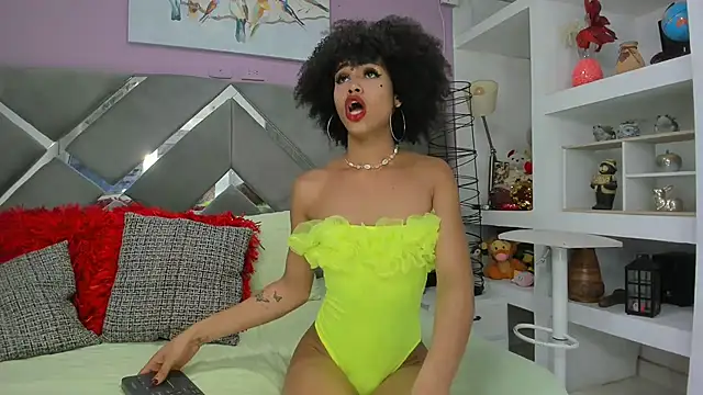 Zaira sofiaa online show from June 2, 2:02 am