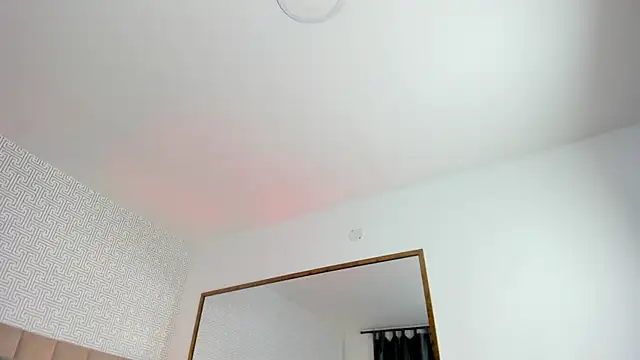 Sasha Wolff online show from February 26, 8:30 pm