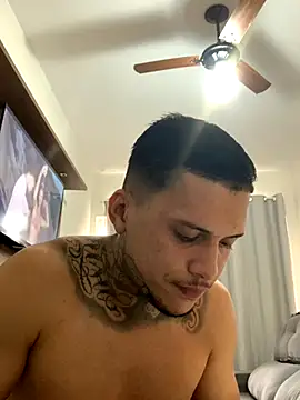 Ryanzl017 online show from November 16, 10:21 am