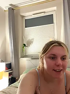 Snapshot of Nallinee chatting on November 30, 7:40 pm Nallinee online show from November 30, 7:40 pm