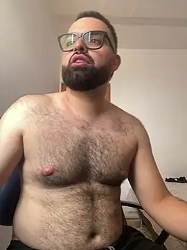 julianlondo111 online show from March 15, 6:58 pm