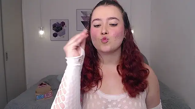 Snapshot of selene_rouse_ chatting on May 23, 1:33 am selene rouse online show from May 23, 1:33 am