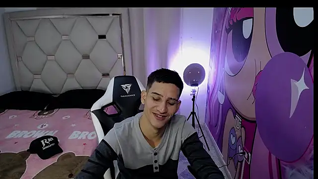 HARD GROUPP  online show from November 13, 8:30 pm