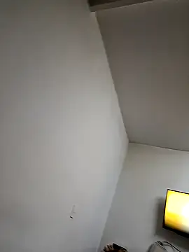 Kasandraloves online show from December 2, 7:25 am