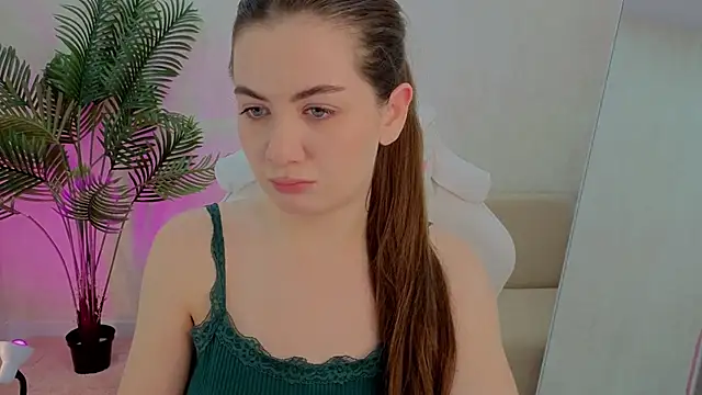 Lilia Crown online show from November 24, 3:34 pm