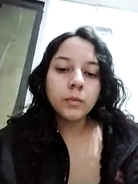 Snapshot of chibi_love chatting on November 16, 4:29 am chibi love online show from November 16, 4:29 am