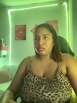 Snapshot of morena-2025 chatting on May 16, 11:25 pm morena-2025 online show from May 16, 11:25 pm