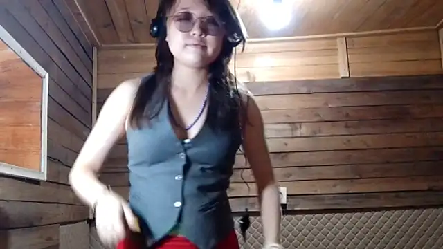 AiCress online show from November 21, 7:07 am